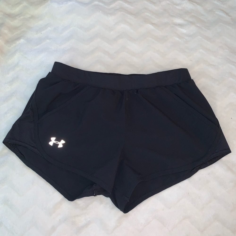 UNDER ARMOUR SHORTS